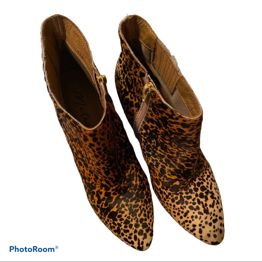 MATISSE NUGENT LEOPARD ANKLE BOOTIES SIZE 8 1/2 M